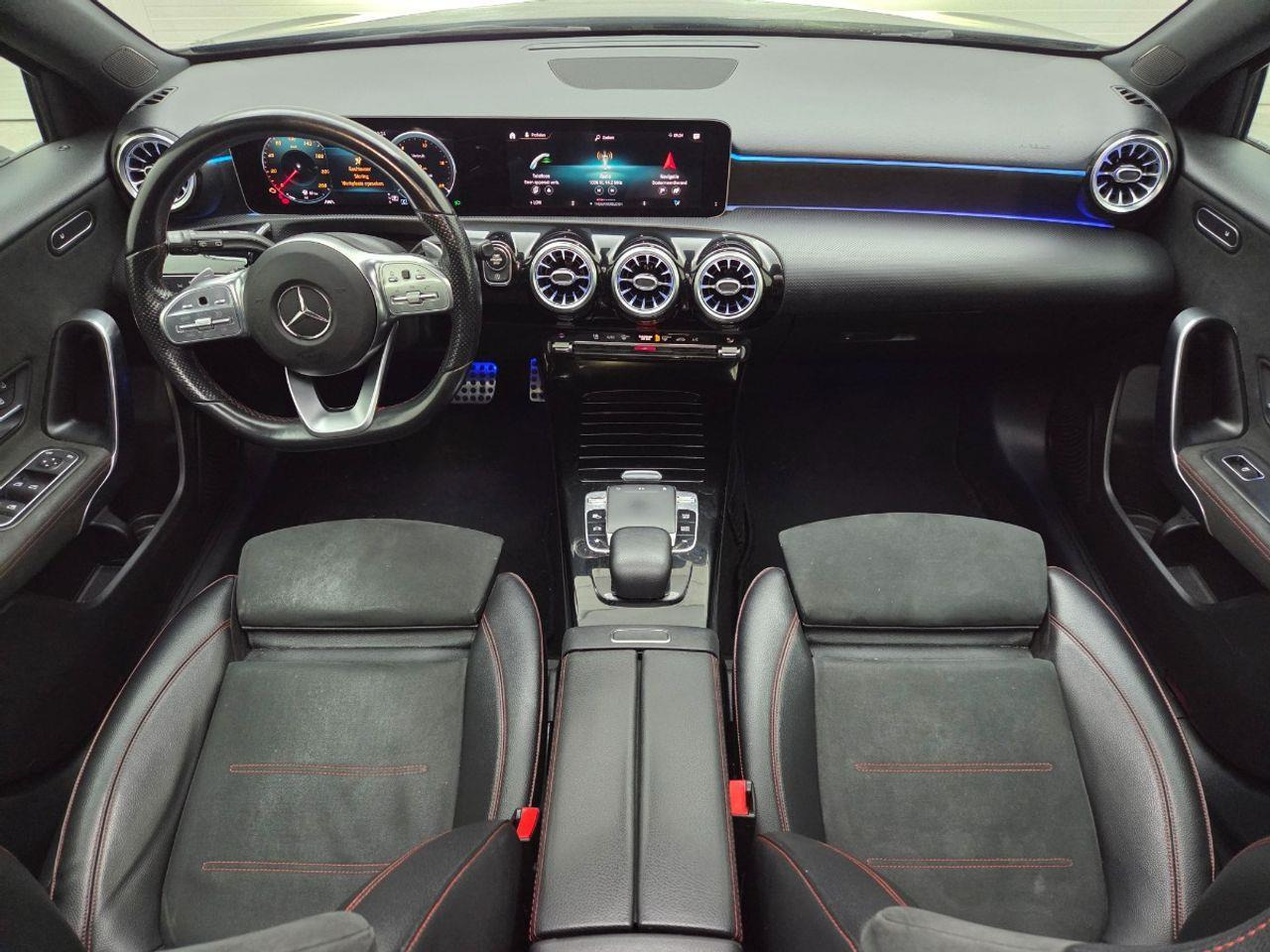 Mercedes - Benz A - klasse 200 Launch Edition Premium | 2018 | 153.261 km | Automaat | N551LV | NAP: Geen oordeel - Хечбек: снимка 5 Mercedes - Benz A - klasse 200 Launch Edition Premium | 2018 | 153.261 km | Automaat | N551LV | NAP: Geen oordeel - Хечбек: снимка 5