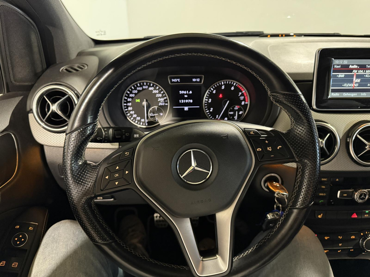 Mercedes-Benz | B-klasse | 180 Ambition | 2012 | 131.978 km | G005BR | Geen oordeel - Лек автомобил: снимка 5 Mercedes-Benz | B-klasse | 180 Ambition | 2012 | 131.978 km | G005BR | Geen oordeel - Лек автомобил: снимка 5