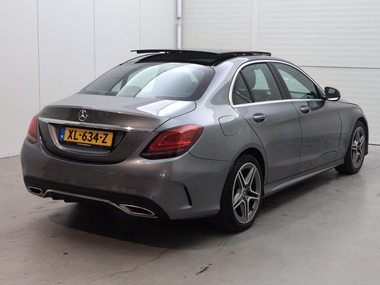 Mercedes-Benz C-klasse 180 Premium Pack | 2019 | 105.115 km | Automaat | XL634Z | NAP: Logisch - Седан: снимка 4 Mercedes-Benz C-klasse 180 Premium Pack | 2019 | 105.115 km | Automaat | XL634Z | NAP: Logisch - Седан: снимка 4