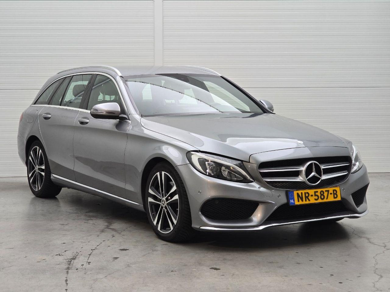 Mercedes - Benz C - klasse Estate 300 CDI HYBRID Lease Edition | 2017 | 212.178 km | Automaat | NR587B | NAP: Logisch - Лек автомобил: снимка 2 Mercedes - Benz C - klasse Estate 300 CDI HYBRID Lease Edition | 2017 | 212.178 km | Automaat | NR587B | NAP: Logisch - Лек автомобил: снимка 2