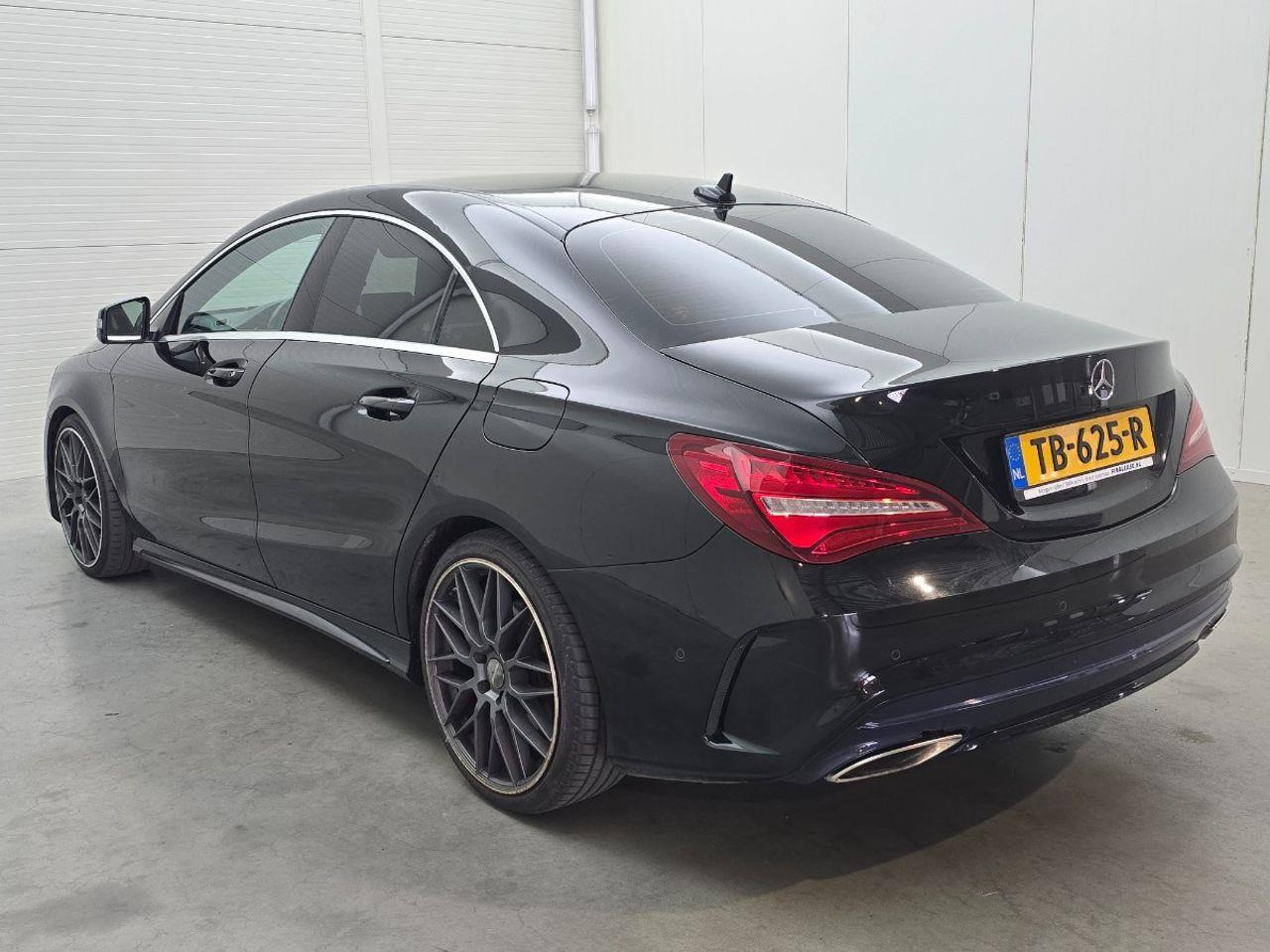 Mercedes - Benz CLA - klasse 180 Business Solution AMG Upgrade Edition | 2018 | 187.963 km | Automaat | TB625R | NAP: Logisch - Седан: снимка 3 Mercedes - Benz CLA - klasse 180 Business Solution AMG Upgrade Edition | 2018 | 187.963 km | Automaat | TB625R | NAP: Logisch - Седан: снимка 3