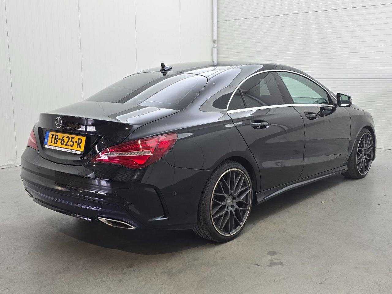 Mercedes - Benz CLA - klasse 180 Business Solution AMG Upgrade Edition | 2018 | 187.963 km | Automaat | TB625R | NAP: Logisch - Седан: снимка 4 Mercedes - Benz CLA - klasse 180 Business Solution AMG Upgrade Edition | 2018 | 187.963 km | Automaat | TB625R | NAP: Logisch - Седан: снимка 4