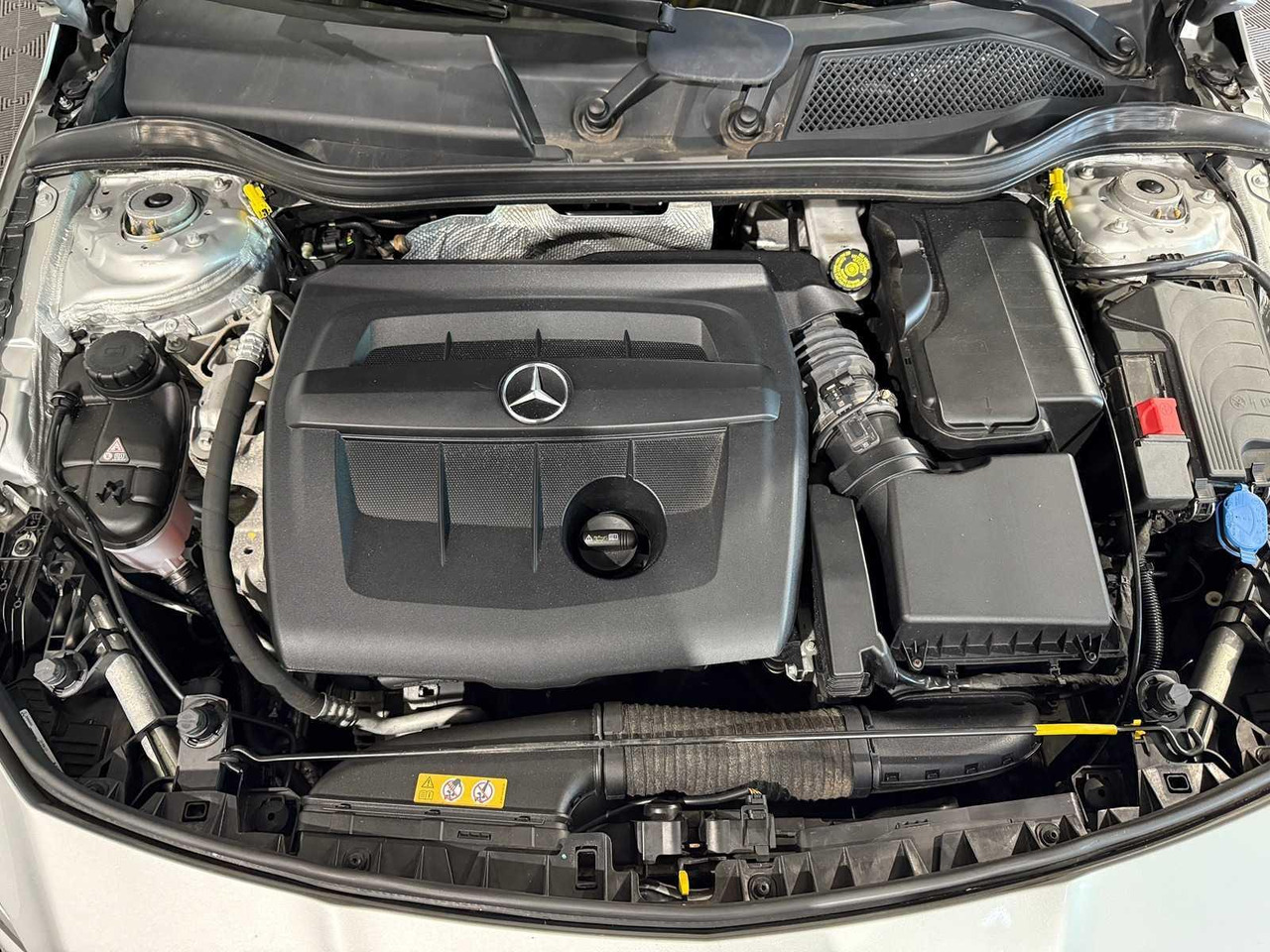 Mercedes-Benz CLA-klasse Shooting Brake 180 d Business Solution AMG | 2017 | 178.913 km | PB-314-X - Лек автомобил: снимка 4 Mercedes-Benz CLA-klasse Shooting Brake 180 d Business Solution AMG | 2017 | 178.913 km | PB-314-X - Лек автомобил: снимка 4