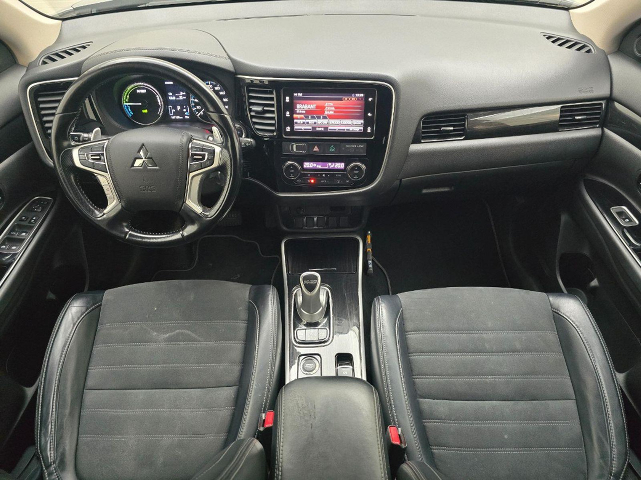 Mitsubishi Outlander 2.0 PHEV Pure | 2018 | 197.128 km | Automaat | SN499K | NAP: Logisch - Джип: снимка 5 Mitsubishi Outlander 2.0 PHEV Pure | 2018 | 197.128 km | Automaat | SN499K | NAP: Logisch - Джип: снимка 5