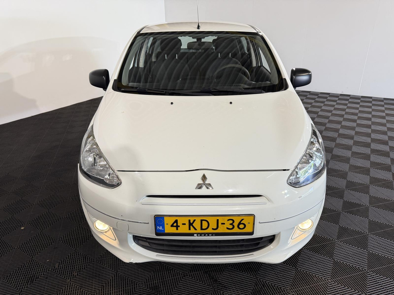 Mitsubishi | Space Star | 1.0 Inform | 2013 | 169.821 km | 4KDJ36 | Logisch - Хечбек: снимка 2 Mitsubishi | Space Star | 1.0 Inform | 2013 | 169.821 km | 4KDJ36 | Logisch - Хечбек: снимка 2