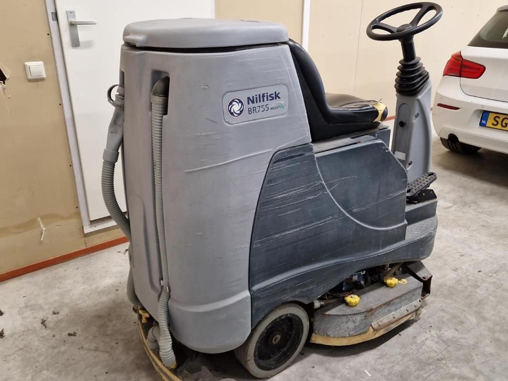 Nilfisk BR 755 Ecoflex Zit-Schrobmachine – 2015 - Почистваща машина: снимка 3 Nilfisk BR 755 Ecoflex Zit-Schrobmachine – 2015 - Почистваща машина: снимка 3