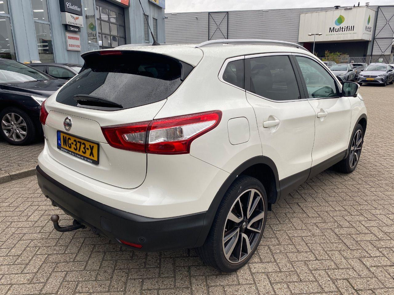 Nissan Qashqai 1.2 Tekna | 2016 | 172.484 km | Automaat | NG373X | NAP: Geen oordeel - Джип: снимка 4 Nissan Qashqai 1.2 Tekna | 2016 | 172.484 km | Automaat | NG373X | NAP: Geen oordeel - Джип: снимка 4