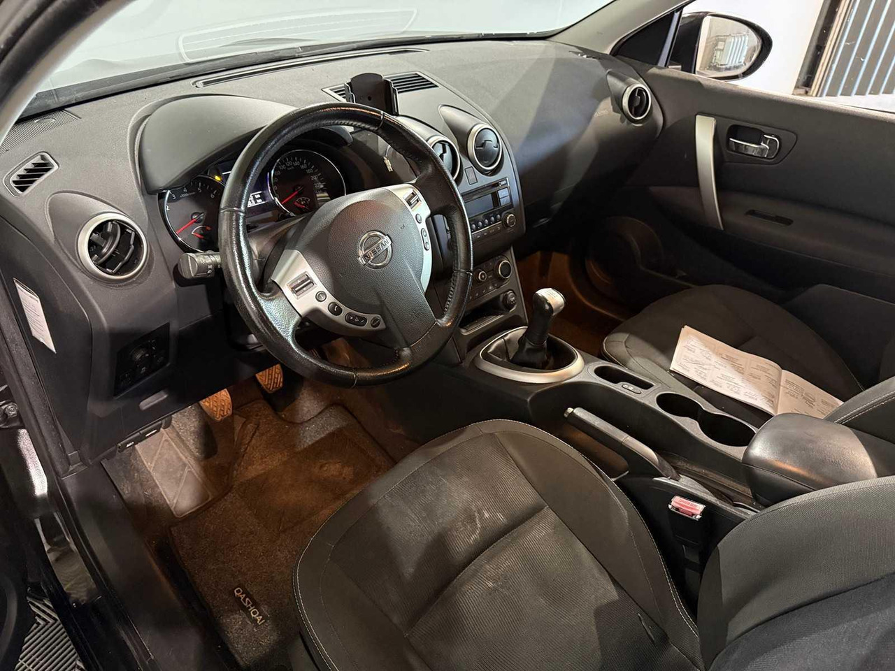 Nissan Qashqai 1.6 Acenta | 2012 | 251.892 km | 35-SXZ-7 - Джип: снимка 3 Nissan Qashqai 1.6 Acenta | 2012 | 251.892 km | 35-SXZ-7 - Джип: снимка 3