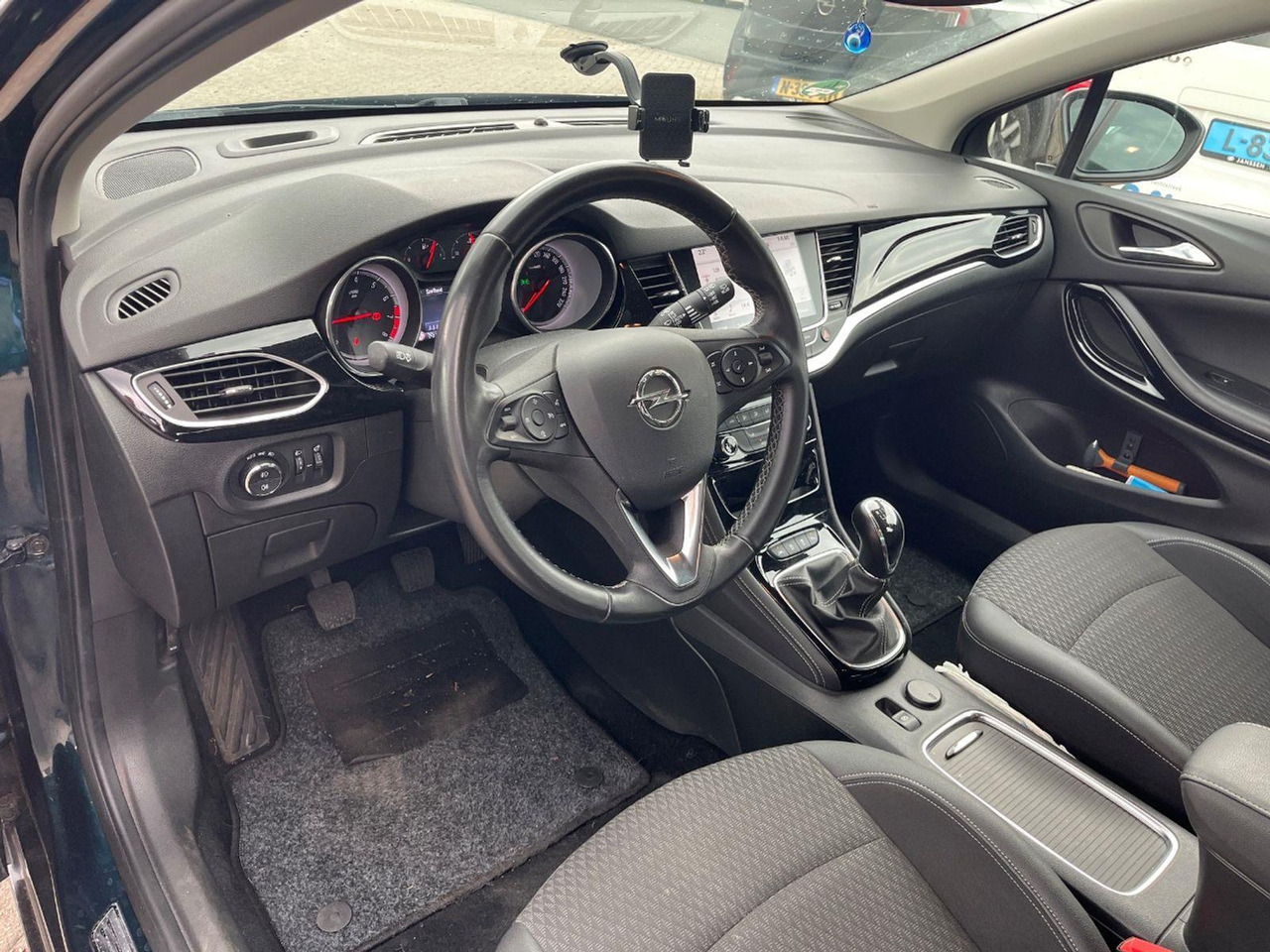 Opel Astra Sports Tourer 1.4 Business Executive | 2018 | 117.848 km | TD417J | NAP: Logisch - Лек автомобил: снимка 5 Opel Astra Sports Tourer 1.4 Business Executive | 2018 | 117.848 km | TD417J | NAP: Logisch - Лек автомобил: снимка 5