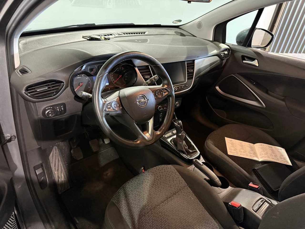 Opel Crossland X 1.2 Innovation | 2017 | 152.826 km | PK-020-X - Джип: снимка 5 Opel Crossland X 1.2 Innovation | 2017 | 152.826 km | PK-020-X - Джип: снимка 5