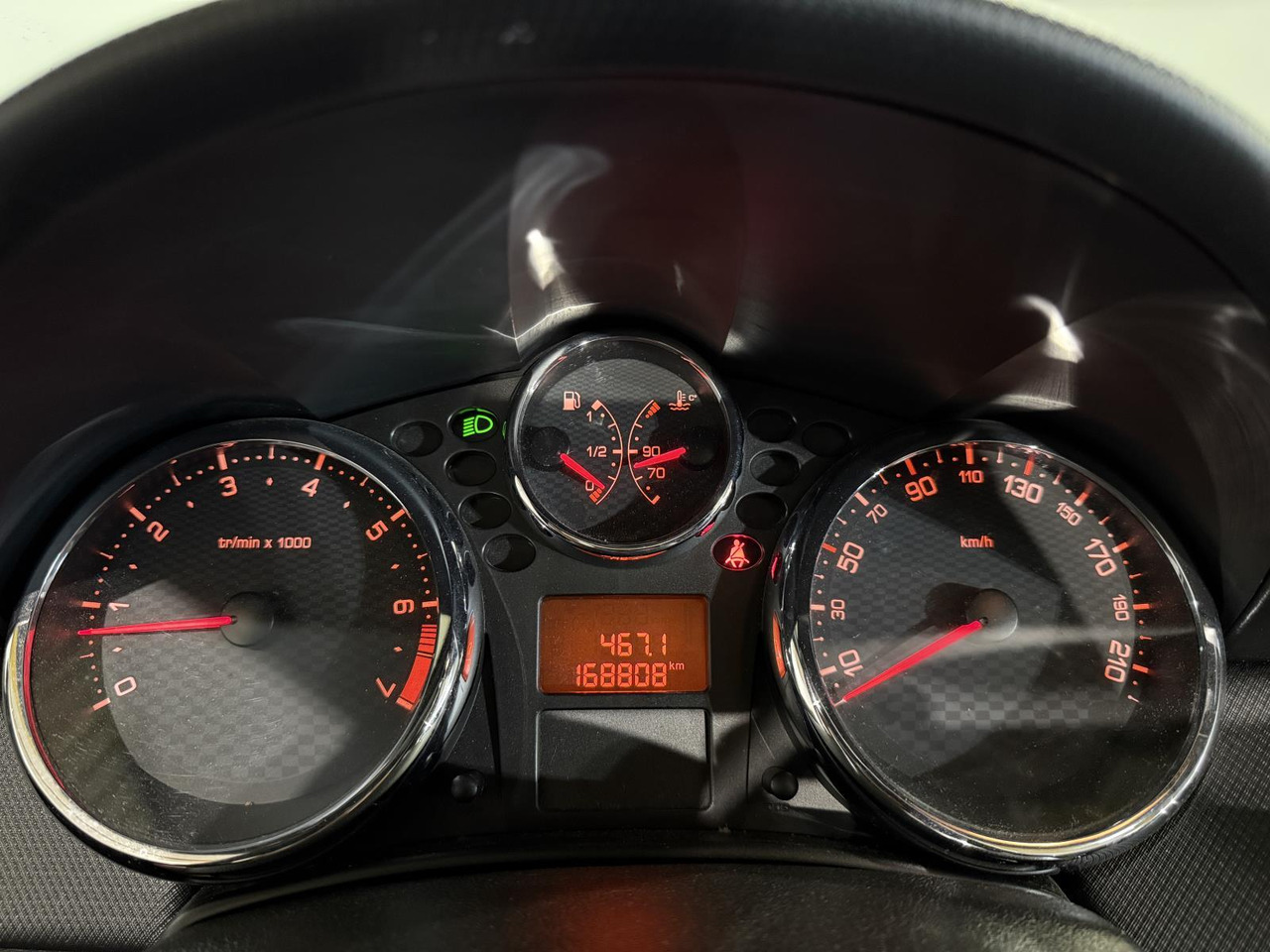 Peugeot 207 CC 1.6 VTI | 2012 | 168.808 km | H-824-FL - Лек автомобил: снимка 4 Peugeot 207 CC 1.6 VTI | 2012 | 168.808 km | H-824-FL - Лек автомобил: снимка 4