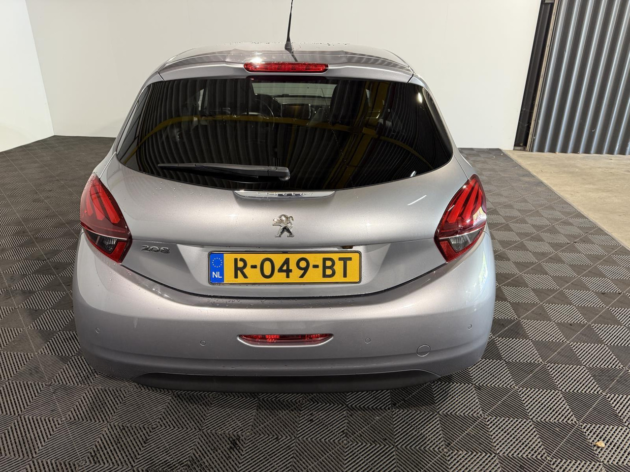 Peugeot | 208 | 1.5 BlueHDi Blue Lease Allure | 2019 | 183.354 km | R049BT | Geen oordeel - Хечбек: снимка 4 Peugeot | 208 | 1.5 BlueHDi Blue Lease Allure | 2019 | 183.354 km | R049BT | Geen oordeel - Хечбек: снимка 4