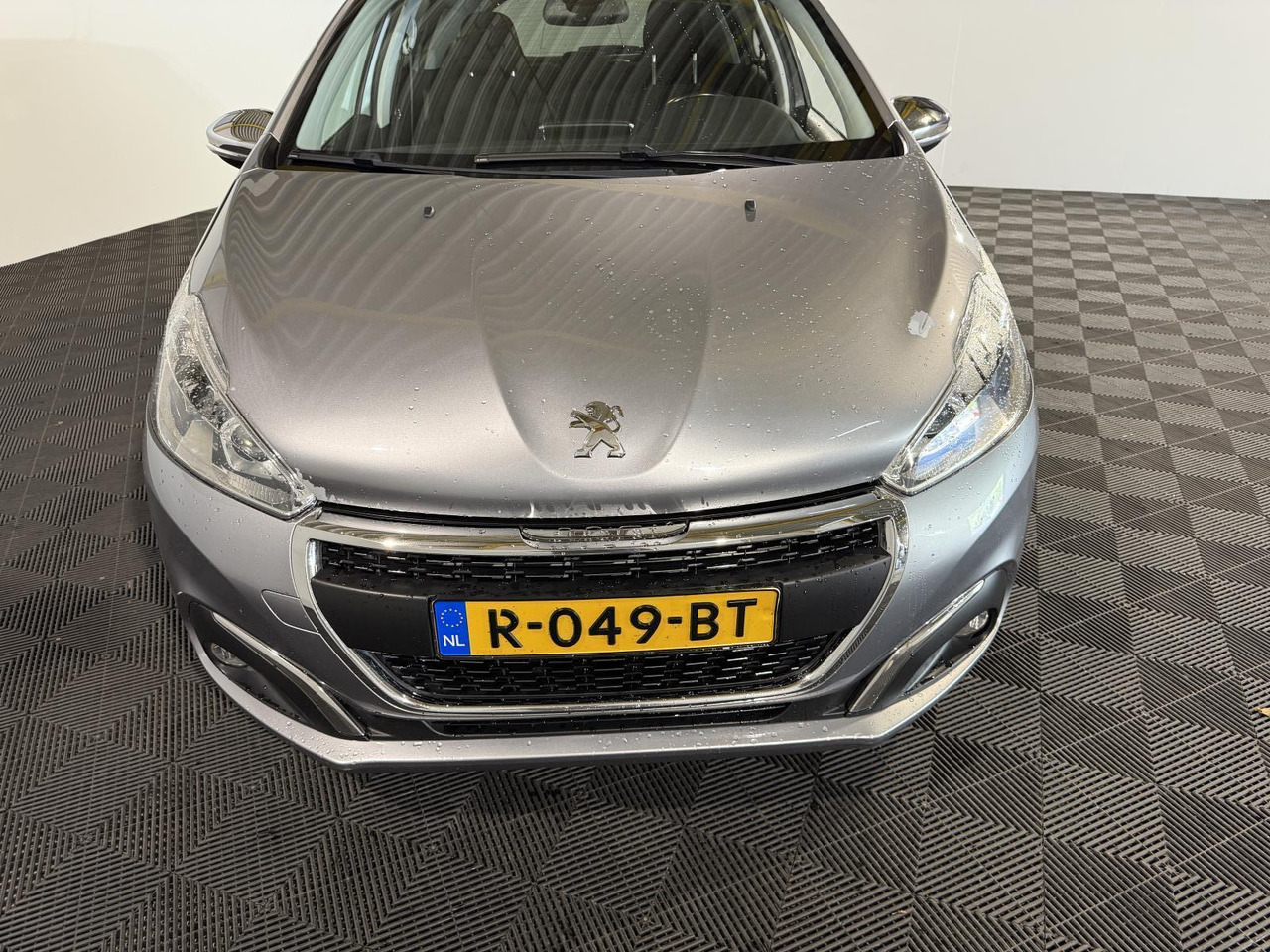 Peugeot | 208 | 1.5 BlueHDi Blue Lease Allure | 2019 | 183.354 km | R049BT | Geen oordeel - Хечбек: снимка 2 Peugeot | 208 | 1.5 BlueHDi Blue Lease Allure | 2019 | 183.354 km | R049BT | Geen oordeel - Хечбек: снимка 2