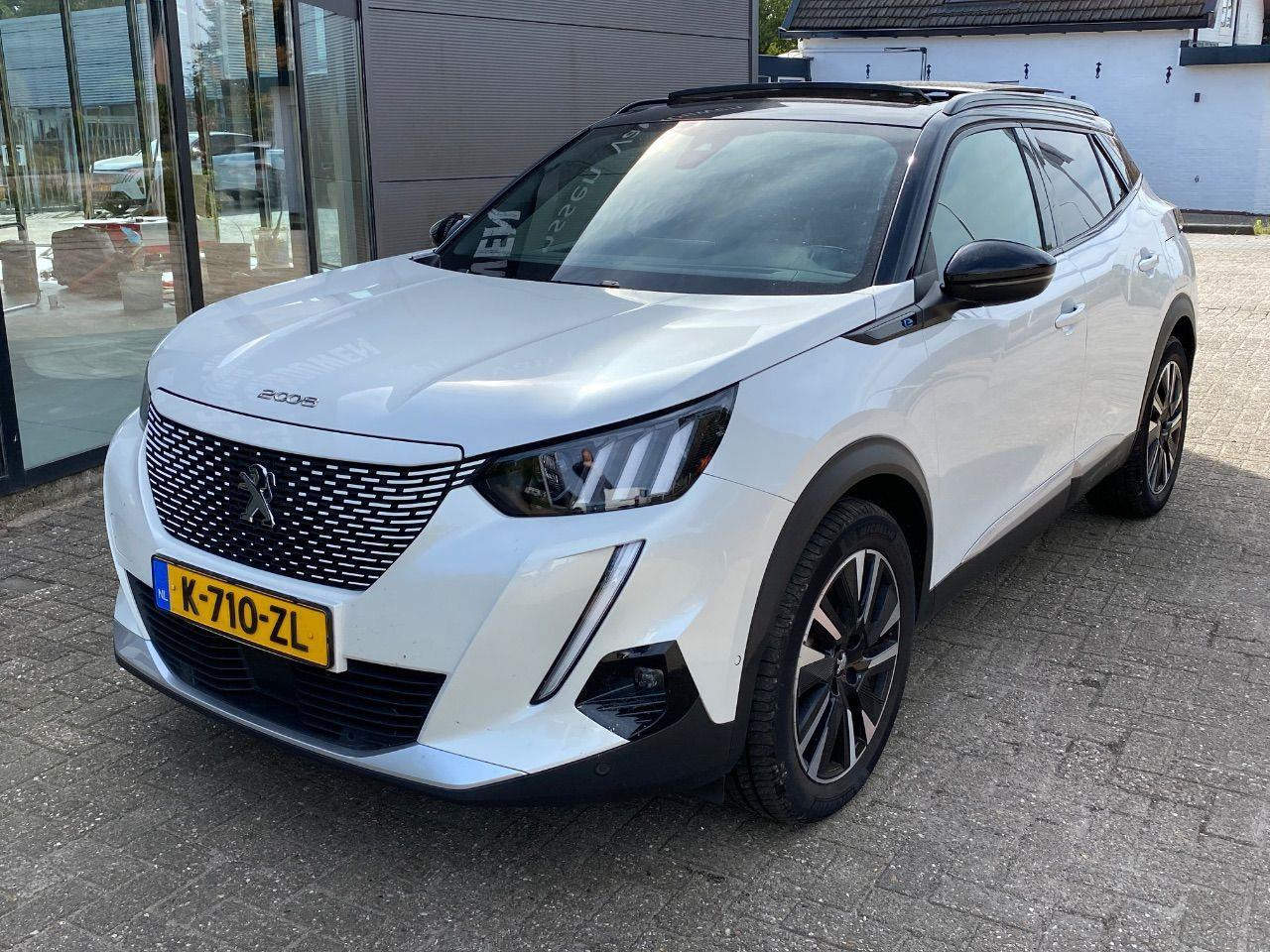 Peugeot e - 2008 EV GT Pack 50 kWh | 2021 | 103.596 km | Automaat | K710ZL | NAP: Logisch - Джип: снимка 1 Peugeot e - 2008 EV GT Pack 50 kWh | 2021 | 103.596 km | Automaat | K710ZL | NAP: Logisch - Джип: снимка 1