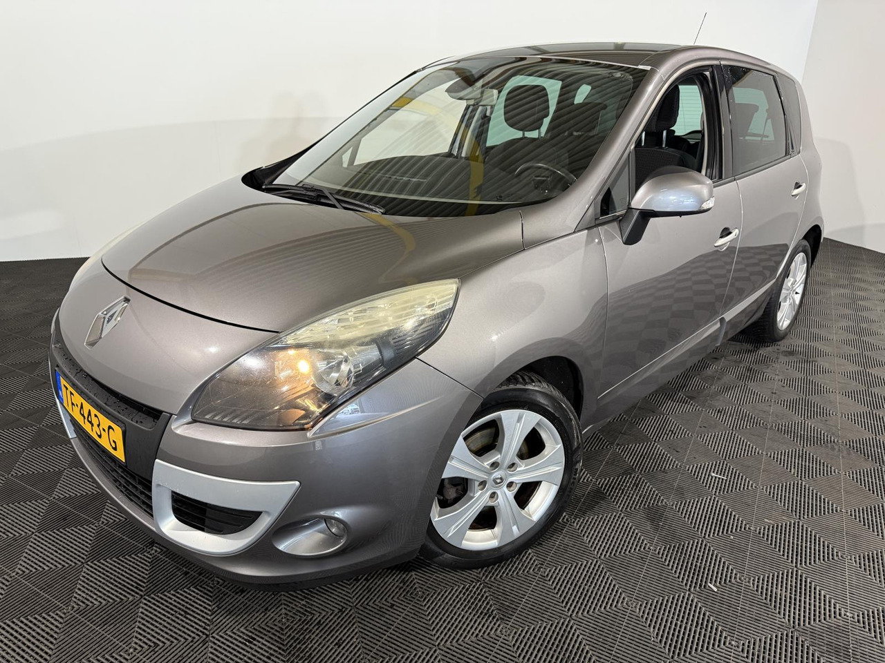 Renault Scénic 1.4 TCe Dynamic | 2010 |243.512 km | TF-443-G - Лек автомобил: снимка 1 Renault Scénic 1.4 TCe Dynamic | 2010 |243.512 km | TF-443-G - Лек автомобил: снимка 1