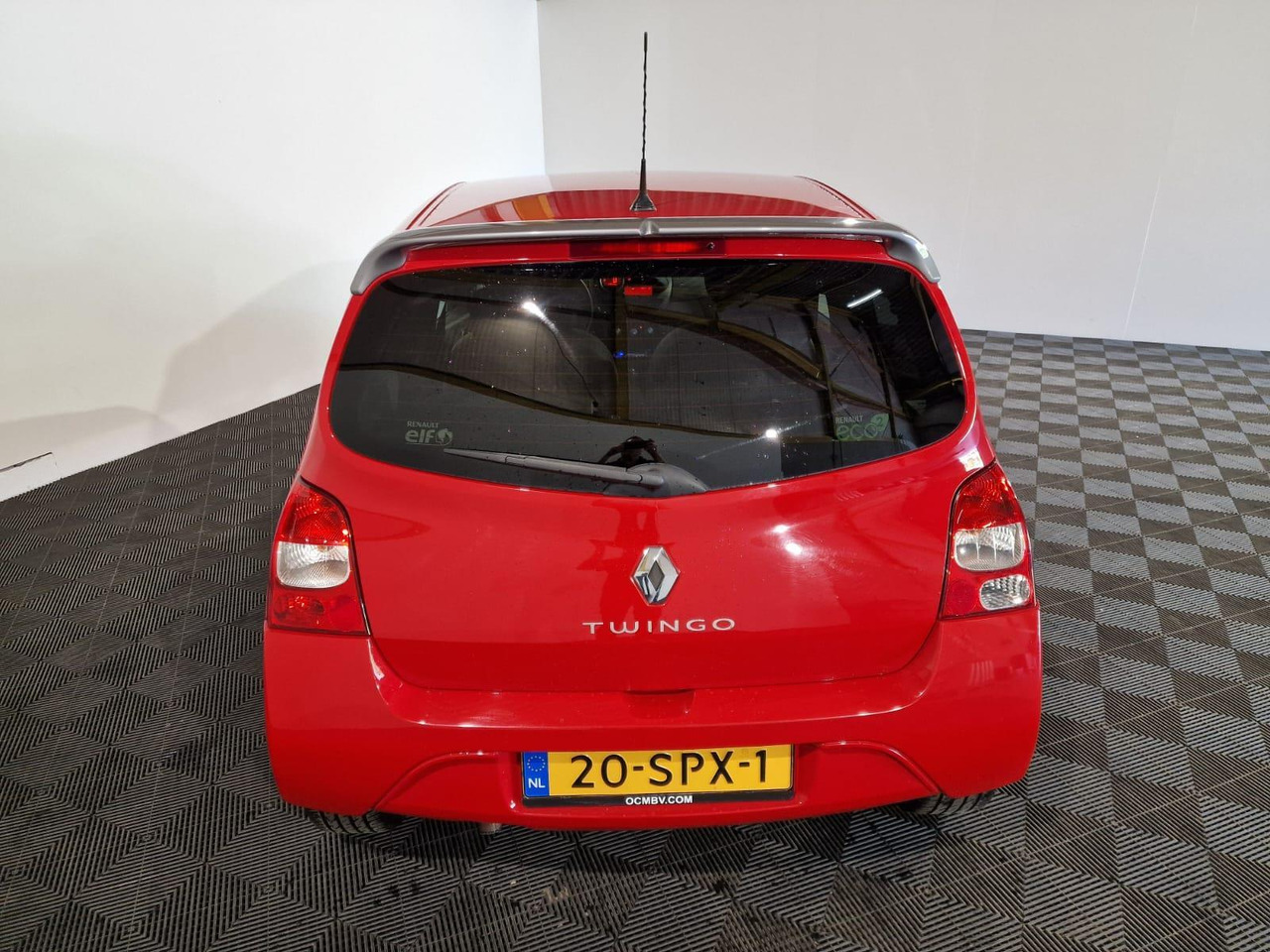 Renault Twingo 1.2-16V Collection 20-SPX-1 149.179 km - Лек автомобил: снимка 2 Renault Twingo 1.2-16V Collection 20-SPX-1 149.179 km - Лек автомобил: снимка 2