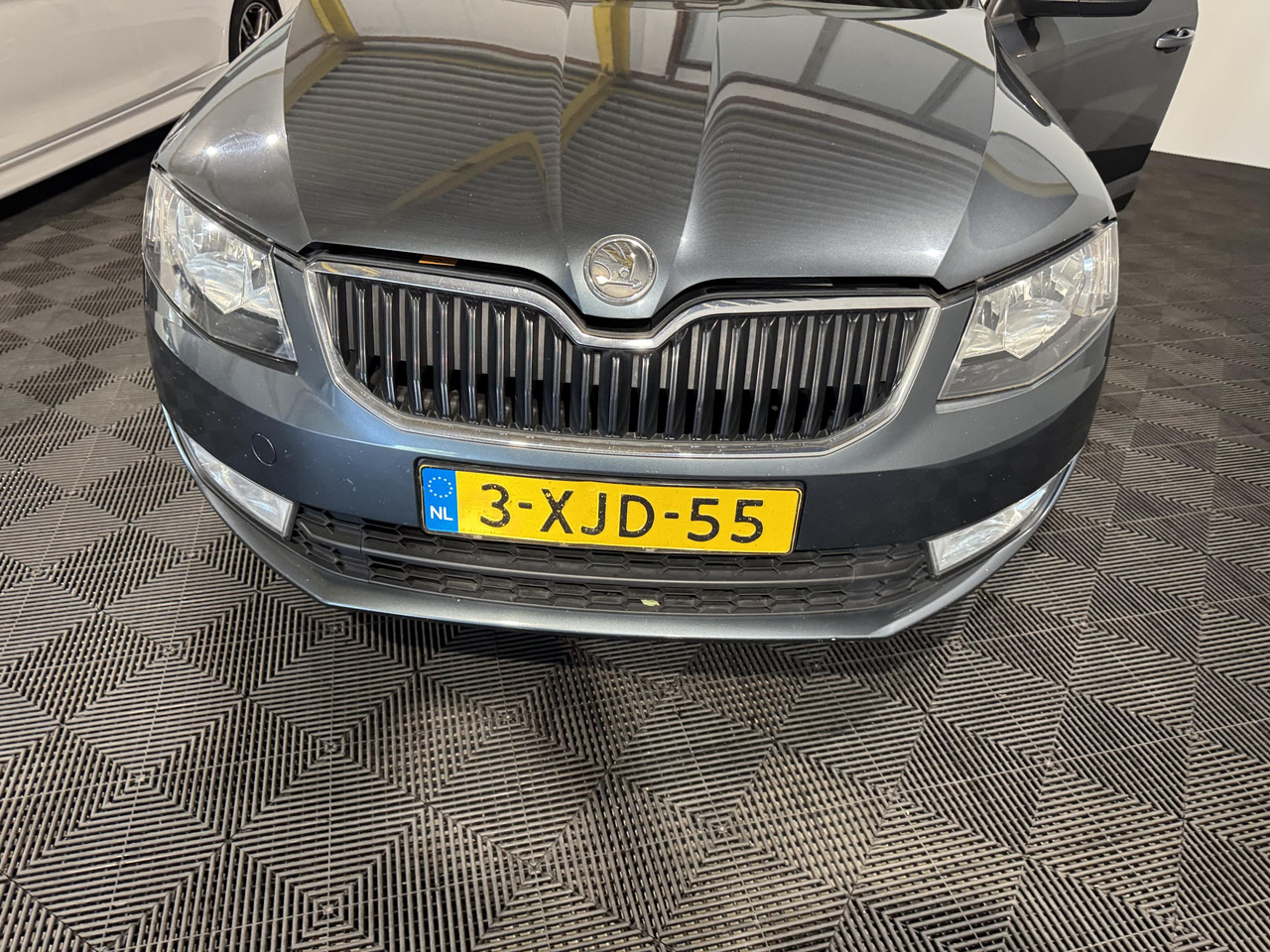 Skoda Octavia Combi 1.2 TSI Greentech Ambition Businessline | 2014 | 209.293 km | 3-XJD-55 - Лек автомобил: снимка 2 Skoda Octavia Combi 1.2 TSI Greentech Ambition Businessline | 2014 | 209.293 km | 3-XJD-55 - Лек автомобил: снимка 2