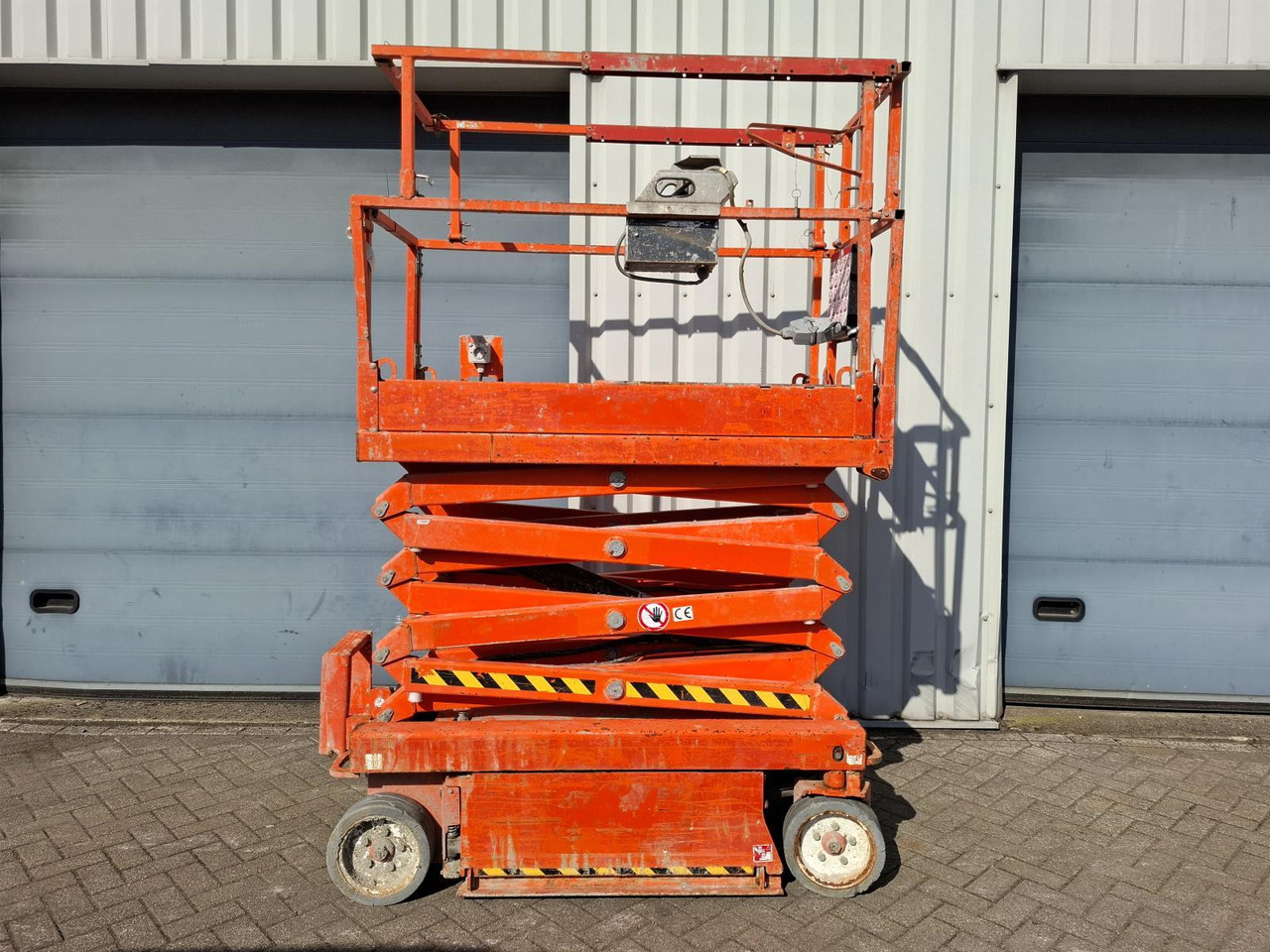 Skyjack SJ3219 Schaarlift 2016 - Ножична работна платформа: снимка 4 Skyjack SJ3219 Schaarlift 2016 - Ножична работна платформа: снимка 4