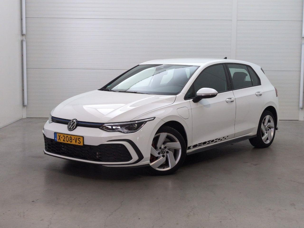 Volkswagen Golf 1.4 eHybrid GTE | 2021 | 89.795 km | Automaat | X208VS | NAP: Geen oordeel - Хечбек: снимка 1 Volkswagen Golf 1.4 eHybrid GTE | 2021 | 89.795 km | Automaat | X208VS | NAP: Geen oordeel - Хечбек: снимка 1
