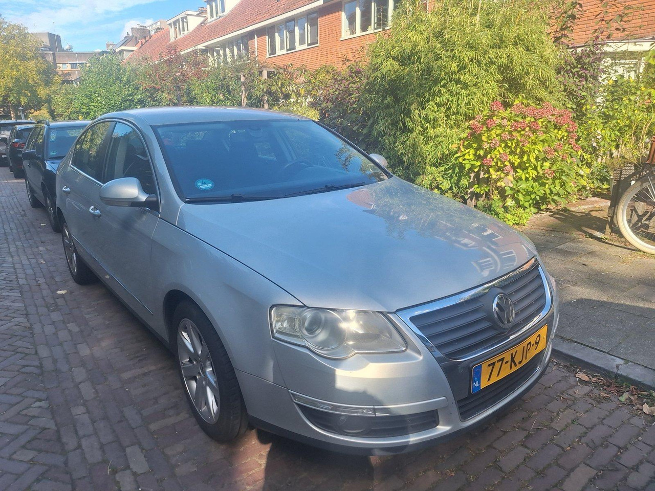 Volkswagen | Passat | 1.9 TDI Comfortline | 2010 | 314.746 km | 77KJP9 | Logisch - Седан: снимка 5 Volkswagen | Passat | 1.9 TDI Comfortline | 2010 | 314.746 km | 77KJP9 | Logisch - Седан: снимка 5