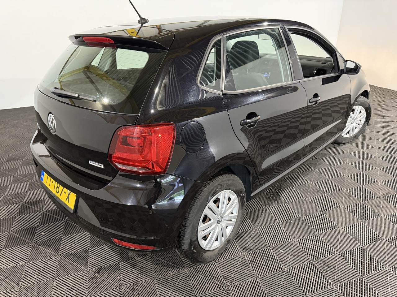 Volkswagen | Polo | 1.0 Comfortline Connected Series | 2017 | 178.442 km | TT187X | Geen oordeel - Хечбек: снимка 2 Volkswagen | Polo | 1.0 Comfortline Connected Series | 2017 | 178.442 km | TT187X | Geen oordeel - Хечбек: снимка 2