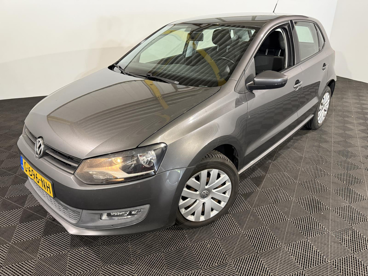 Volkswagen Polo 1.4-16v Trendline | 2010 | 190.911 km | G-696-NH - Хечбек: снимка 1 Volkswagen Polo 1.4-16v Trendline | 2010 | 190.911 km | G-696-NH - Хечбек: снимка 1