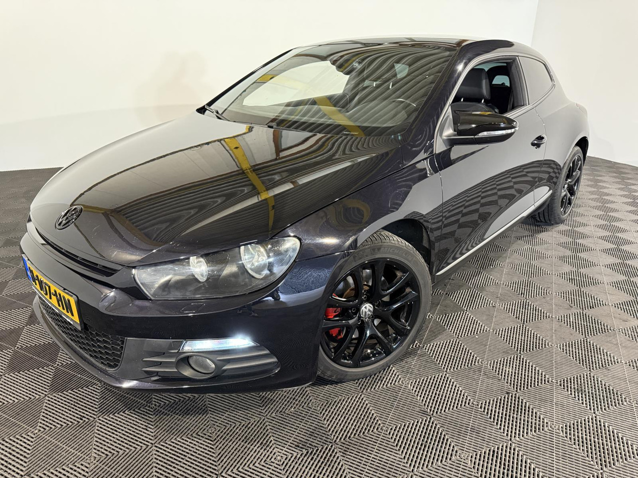 Volkswagen | Scirocco | 1.4 TSI | 2010 | 158.287 km | H107HN | Geen oordeel - Лек автомобил: снимка 1 Volkswagen | Scirocco | 1.4 TSI | 2010 | 158.287 km | H107HN | Geen oordeel - Лек автомобил: снимка 1