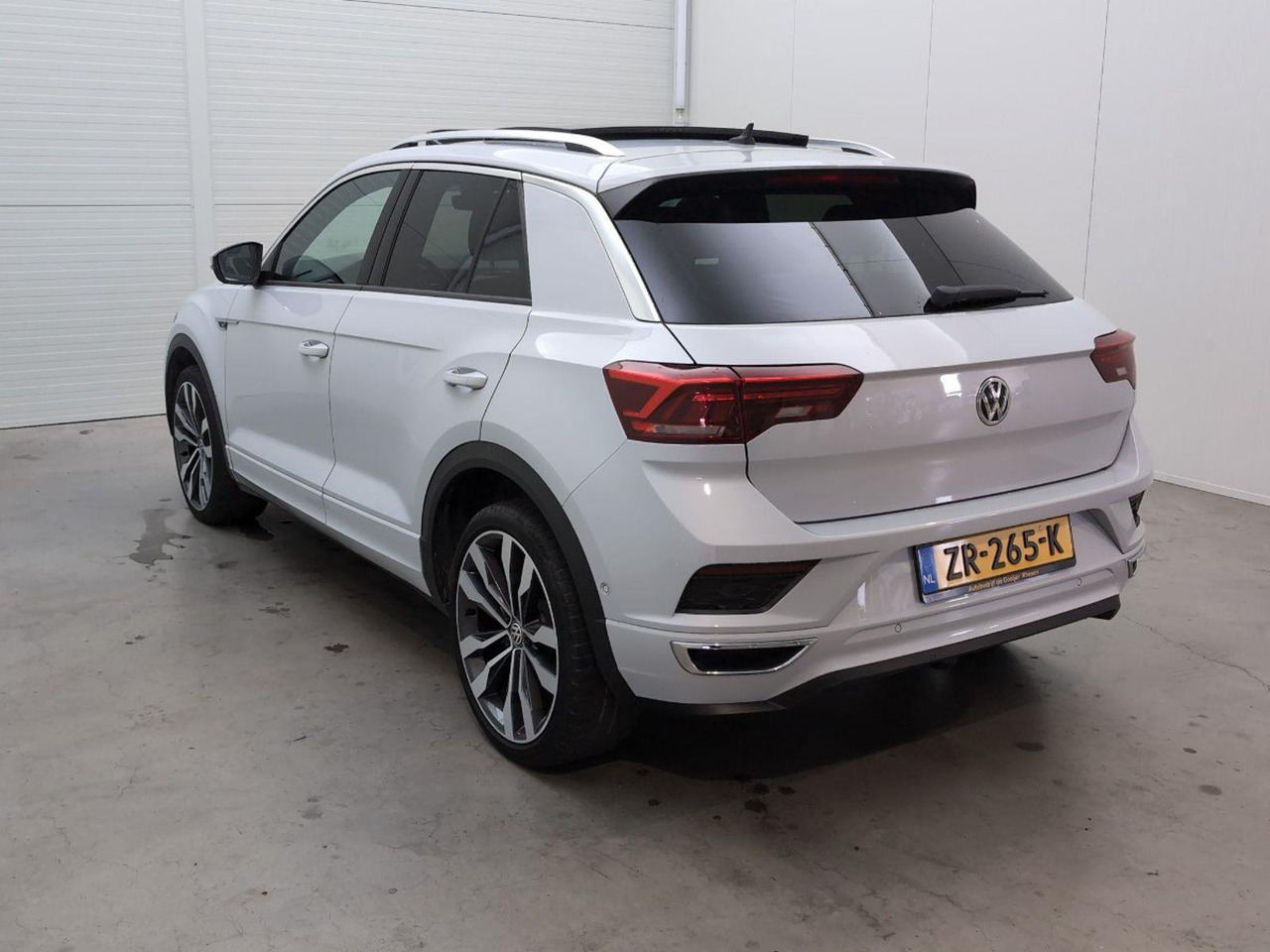 Volkswagen T-Roc 1.5 TSI Sport Business R | 2019 | 121.700 km | Automaat | ZR265K | NAP: Logisch - Джип: снимка 3 Volkswagen T-Roc 1.5 TSI Sport Business R | 2019 | 121.700 km | Automaat | ZR265K | NAP: Logisch - Джип: снимка 3