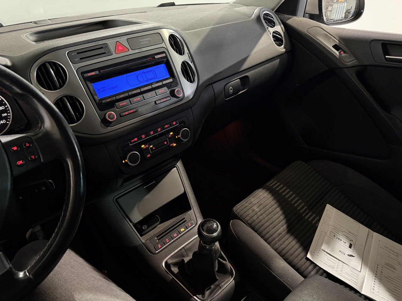 Volkswagen | Tiguan | 1.4 TSI Sport&Style | 2010 | 247.657 km | 41KRT5 | Logisch - Джип: снимка 4 Volkswagen | Tiguan | 1.4 TSI Sport&Style | 2010 | 247.657 km | 41KRT5 | Logisch - Джип: снимка 4