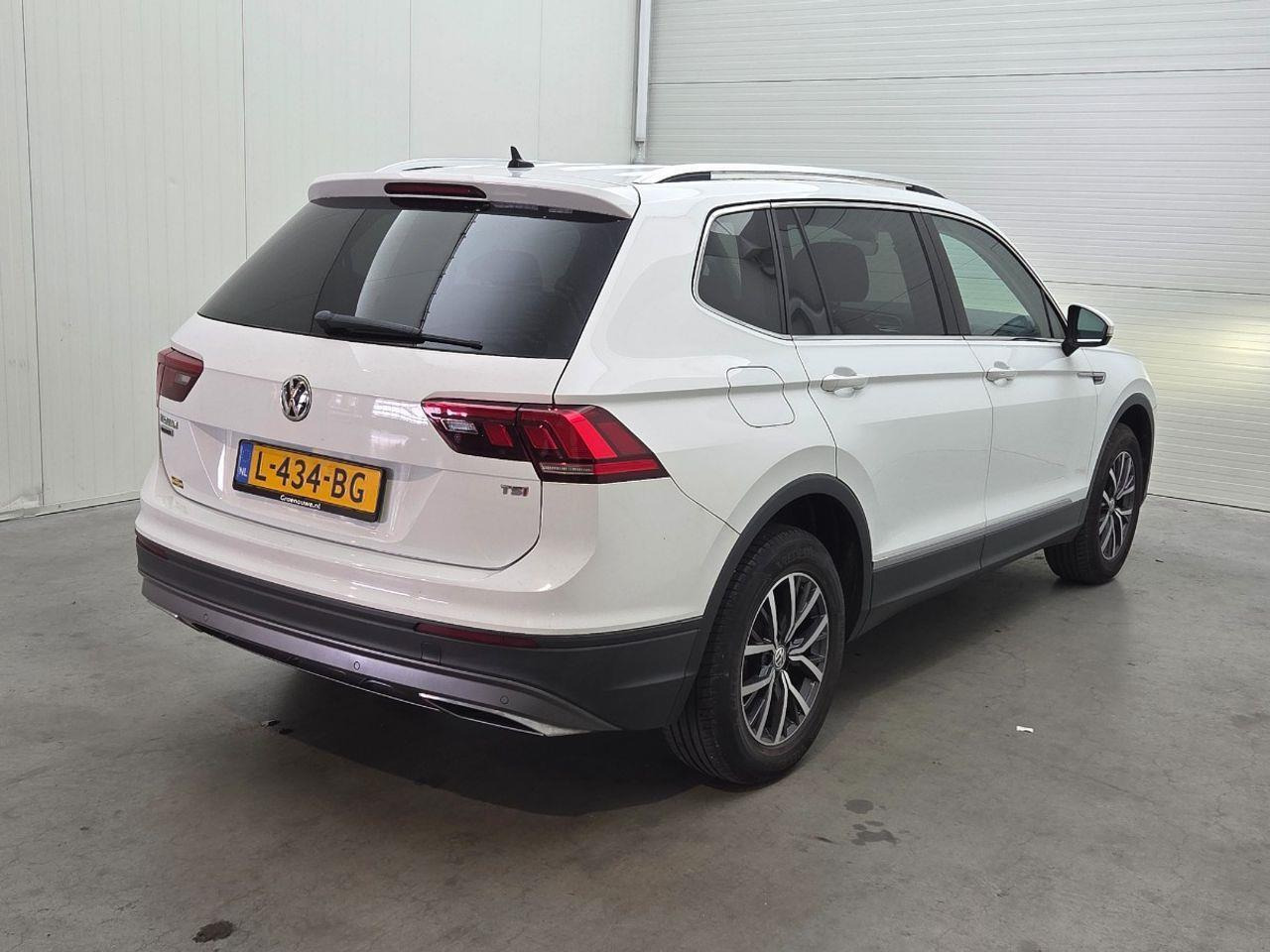 Volkswagen Tiguan Allspace 1.4 TSI Comfortline 7p. | 2018 | 61.180 km | L434BG | NAP: Geen oordeel - Джип: снимка 4 Volkswagen Tiguan Allspace 1.4 TSI Comfortline 7p. | 2018 | 61.180 km | L434BG | NAP: Geen oordeel - Джип: снимка 4