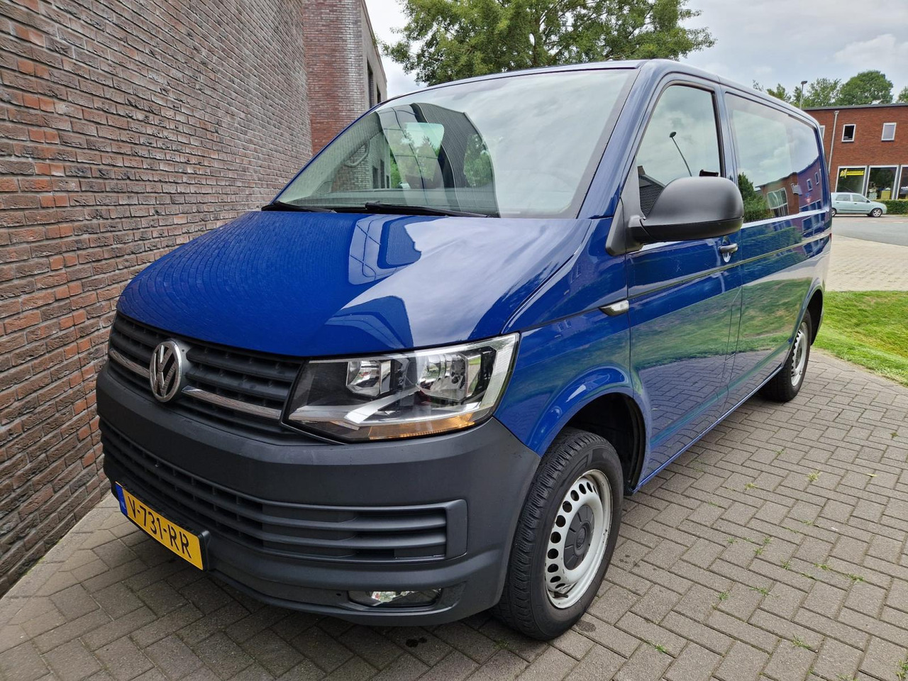 Volkswagen | Transporter | 2.0 TDI L1H1 DC Highline | 2018 | 251.292 km | V731RR | Logisch - Бус с двойна кабина: снимка 1 Volkswagen | Transporter | 2.0 TDI L1H1 DC Highline | 2018 | 251.292 km | V731RR | Logisch - Бус с двойна кабина: снимка 1