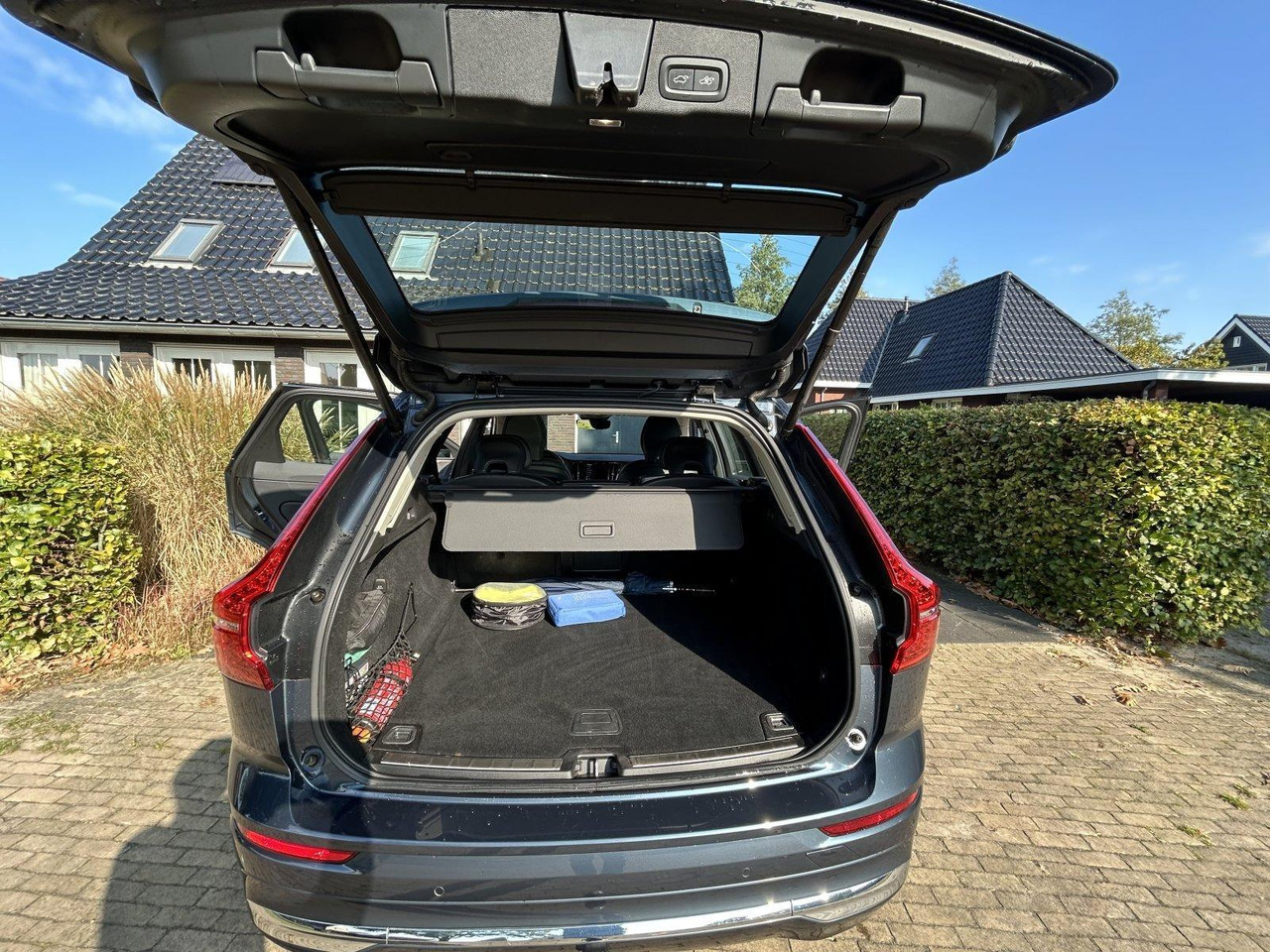 Volvo | XC60 | 2.0 B5 Inscription | 2022 | 78.918 km | P456HV | Logisch - Джип: снимка 3 Volvo | XC60 | 2.0 B5 Inscription | 2022 | 78.918 km | P456HV | Logisch - Джип: снимка 3