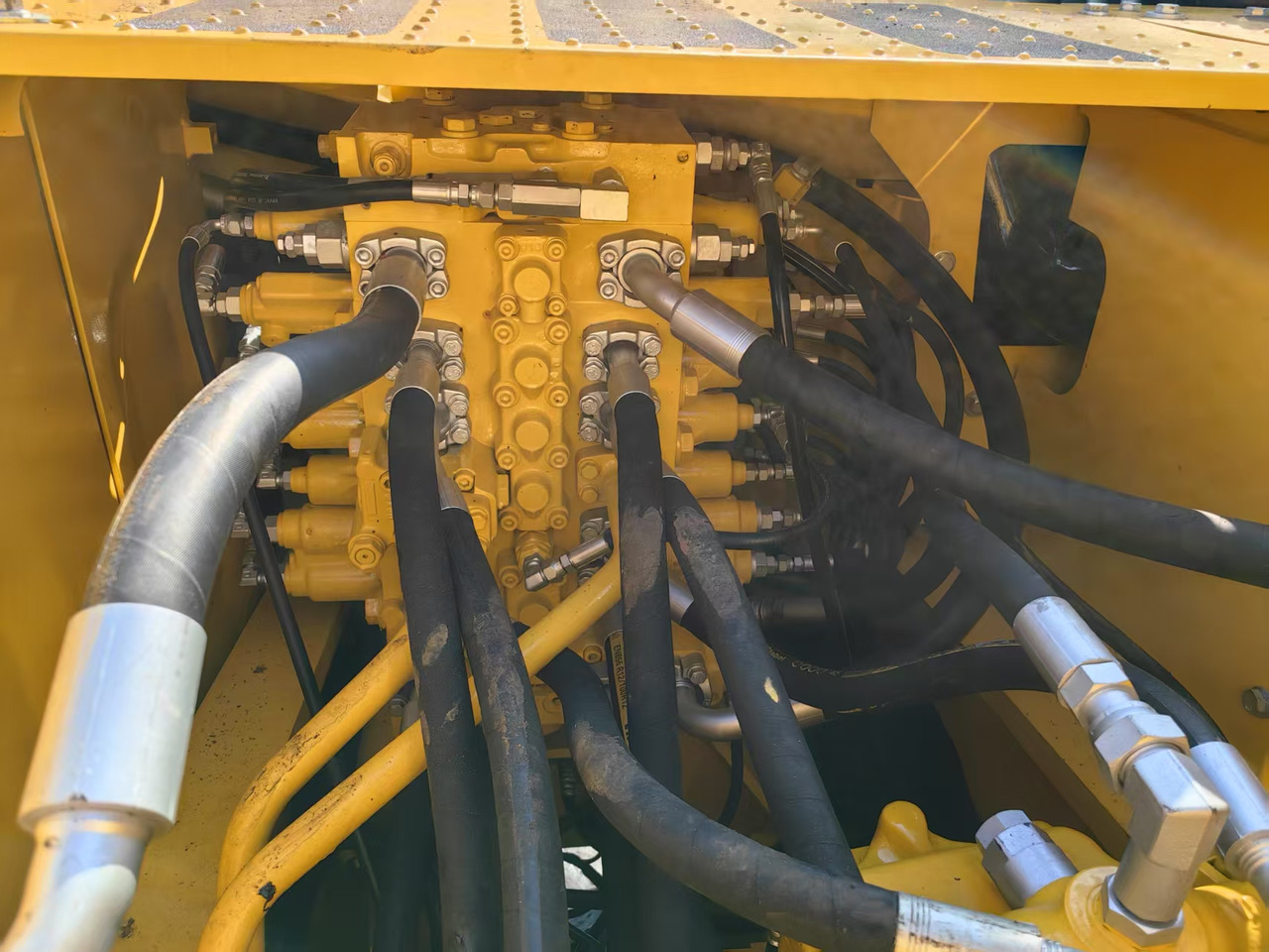 KOMATSU PC200-7 - Верижен багер: снимка 4 KOMATSU PC200-7 - Верижен багер: снимка 4