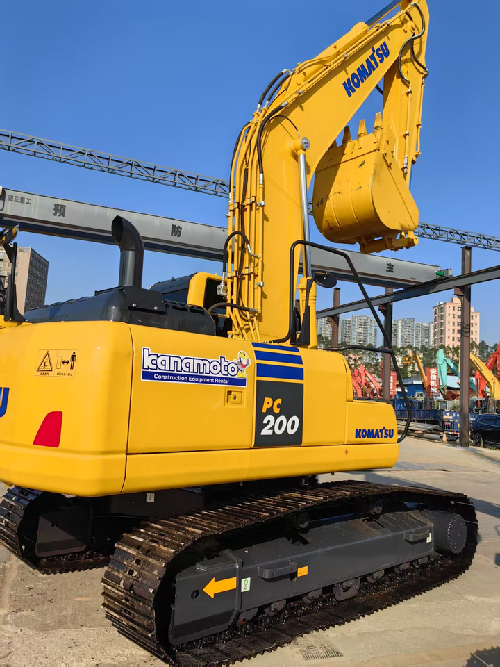KOMATSU PC200-7 - Верижен багер: снимка 1 KOMATSU PC200-7 - Верижен багер: снимка 1