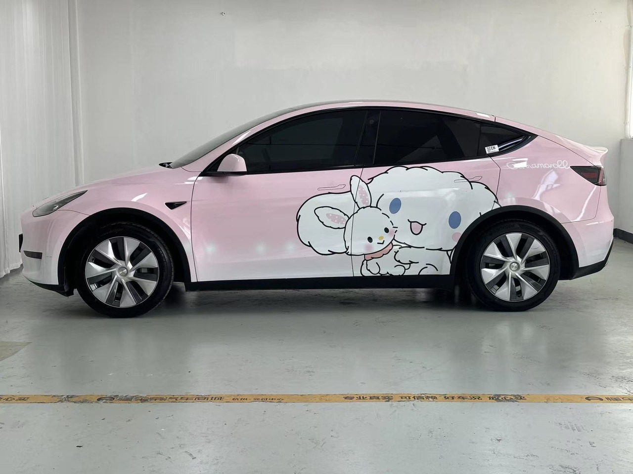 TESLA MODEL Y - Джип: снимка 2 TESLA MODEL Y - Джип: снимка 2