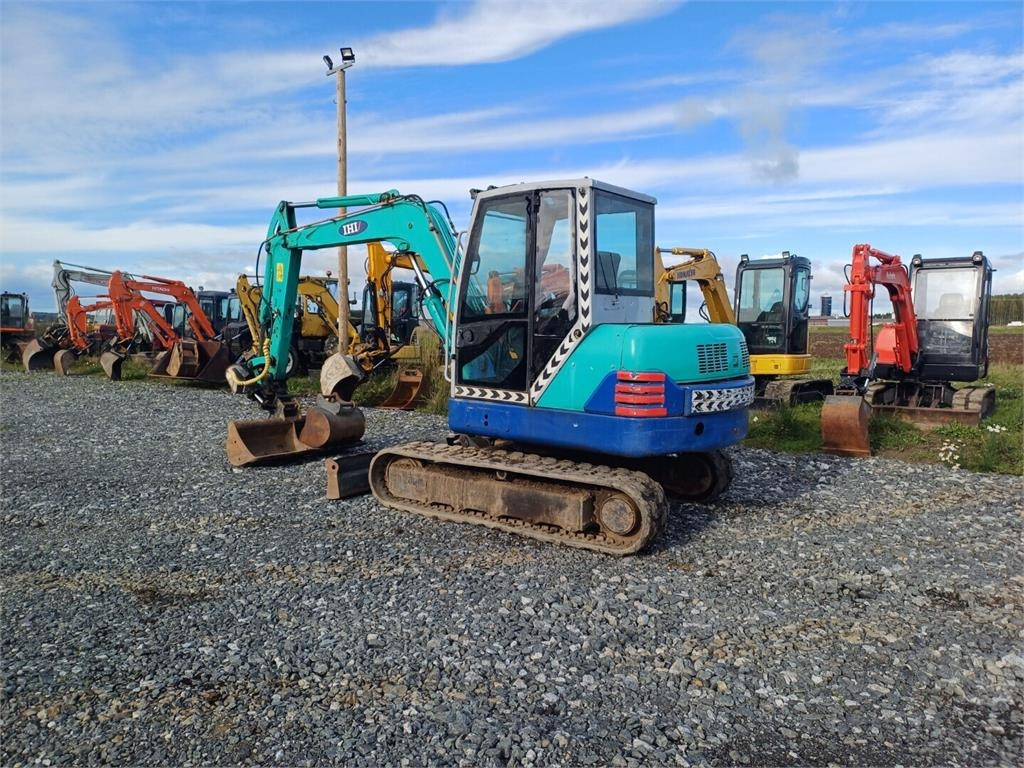 IHI 60ns Kallistuvalla liittimellä - Мини багер: снимка 3 IHI 60ns Kallistuvalla liittimellä - Мини багер: снимка 3