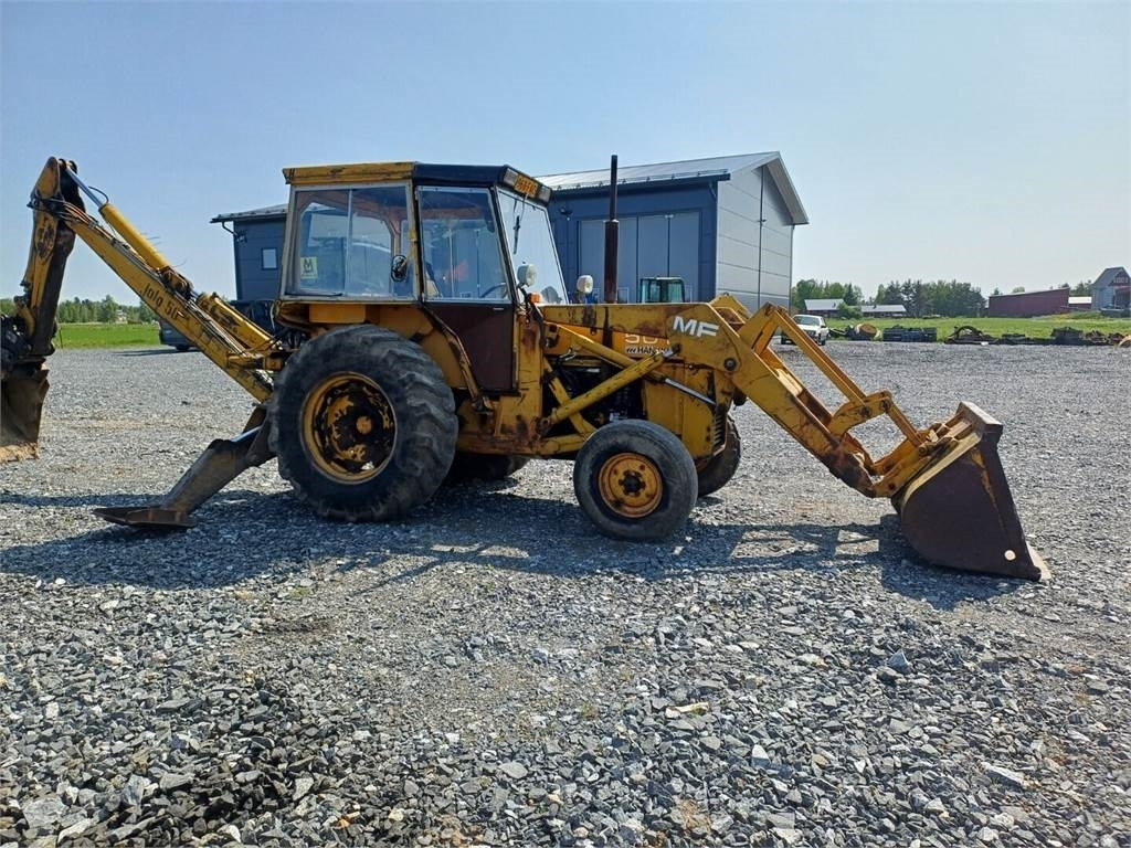 Massey Ferguson 50B traktorikaivuri  - Багер-товарач: снимка 5 Massey Ferguson 50B traktorikaivuri  - Багер-товарач: снимка 5