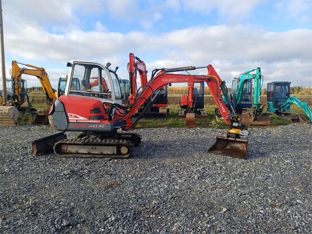 Neuson 3602RD Engcon pyörittäjällä - Мини багер: снимка 5 Neuson 3602RD Engcon pyörittäjällä - Мини багер: снимка 5
