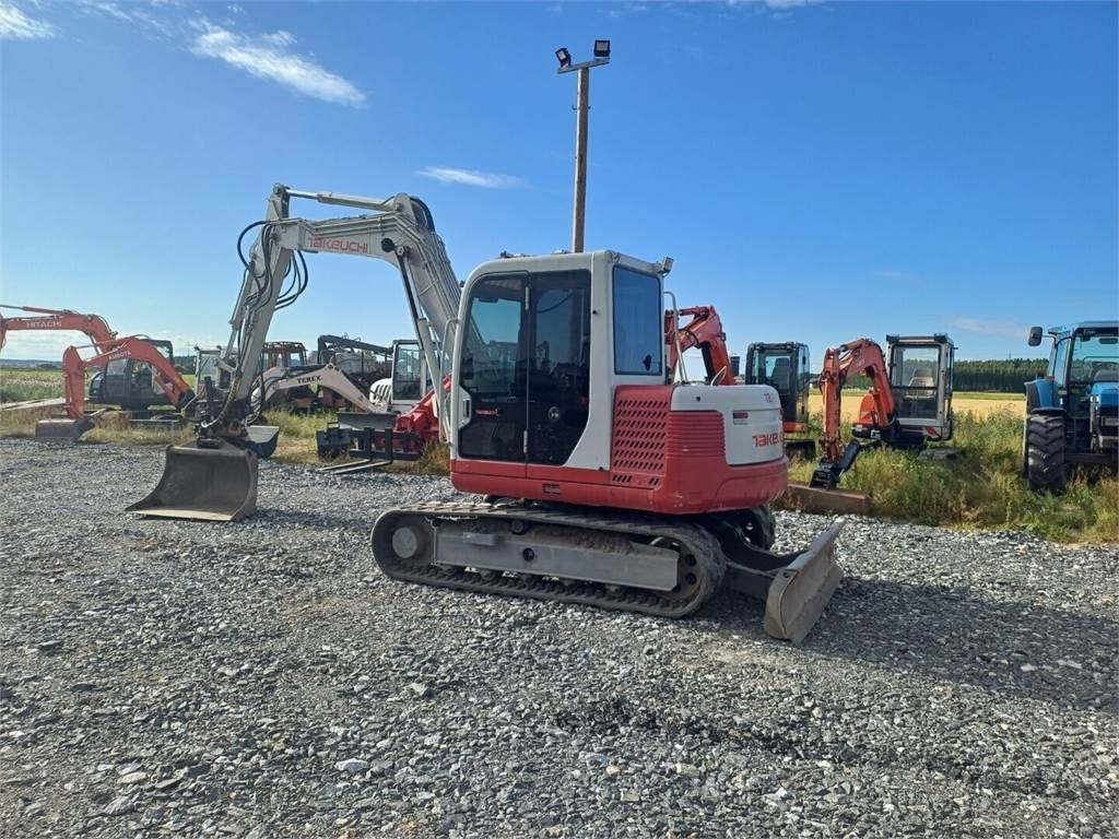 Takeuchi Tb175 Pyörittäjällä - Мини багер: снимка 3 Takeuchi Tb175 Pyörittäjällä - Мини багер: снимка 3