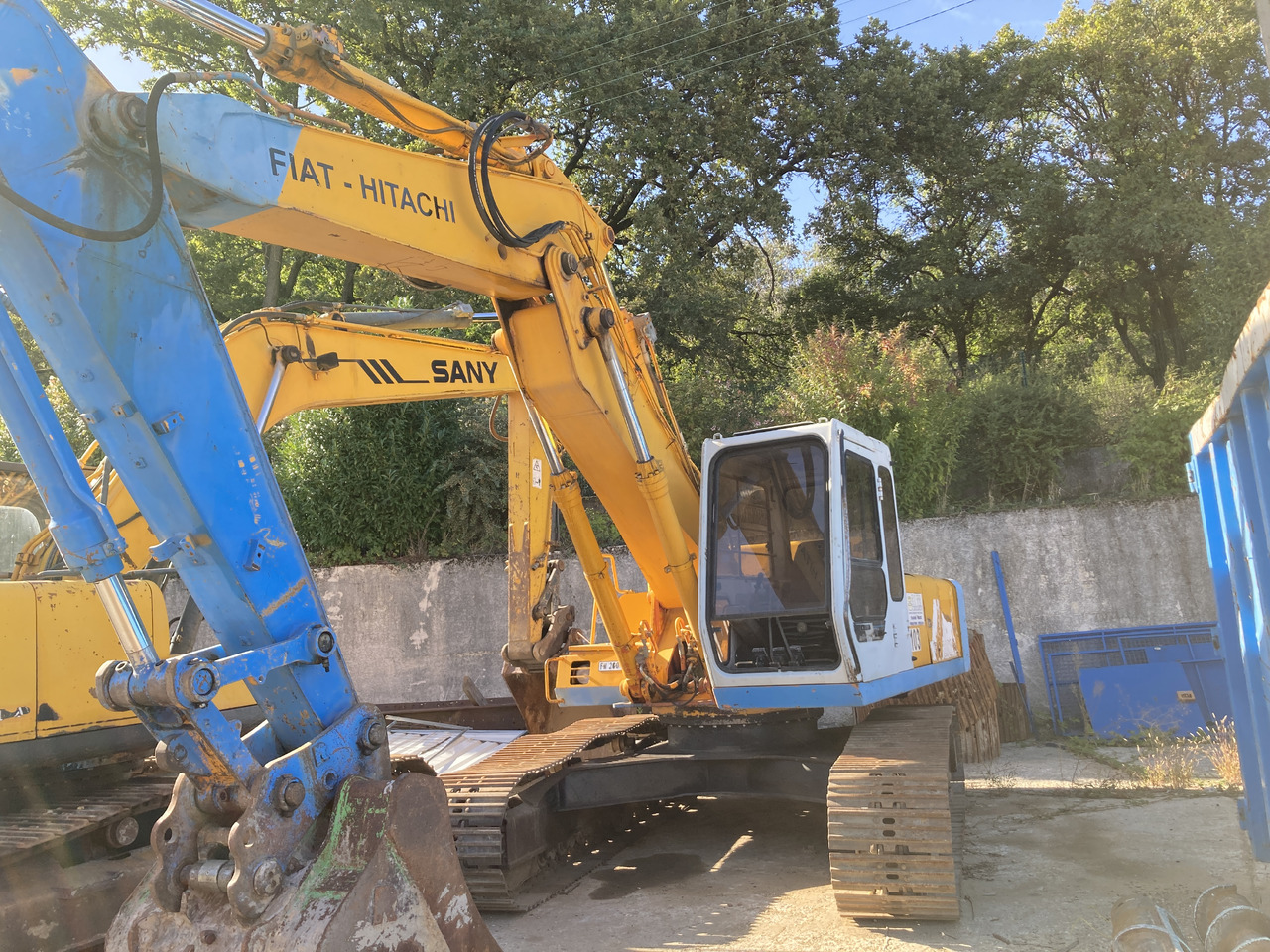 PELLE SUR CHENILLES FIAT-HITACHI FH 200 LCT - Верижен багер: снимка 1 PELLE SUR CHENILLES FIAT-HITACHI FH 200 LCT - Верижен багер: снимка 1