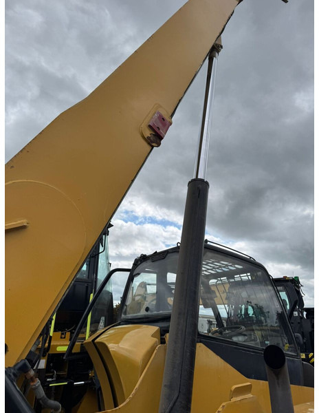 Caterpillar TH360 - Телескопичен товарач: снимка 4 Caterpillar TH360 - Телескопичен товарач: снимка 4