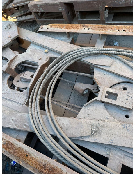 Liebherr Stein HT Diaphragm Wall - Грайфер за Строителна техника: снимка 3 Liebherr Stein HT Diaphragm Wall - Грайфер за Строителна техника: снимка 3