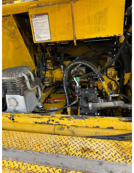 Стационарна бетон помпа Liebherr Waitzinger Crawler Concrete Pump: снимка 6