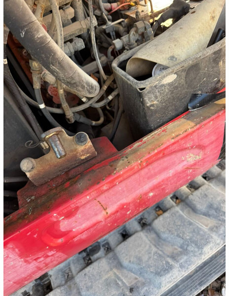 Мини багер Takeuchi TB260: снимка 6