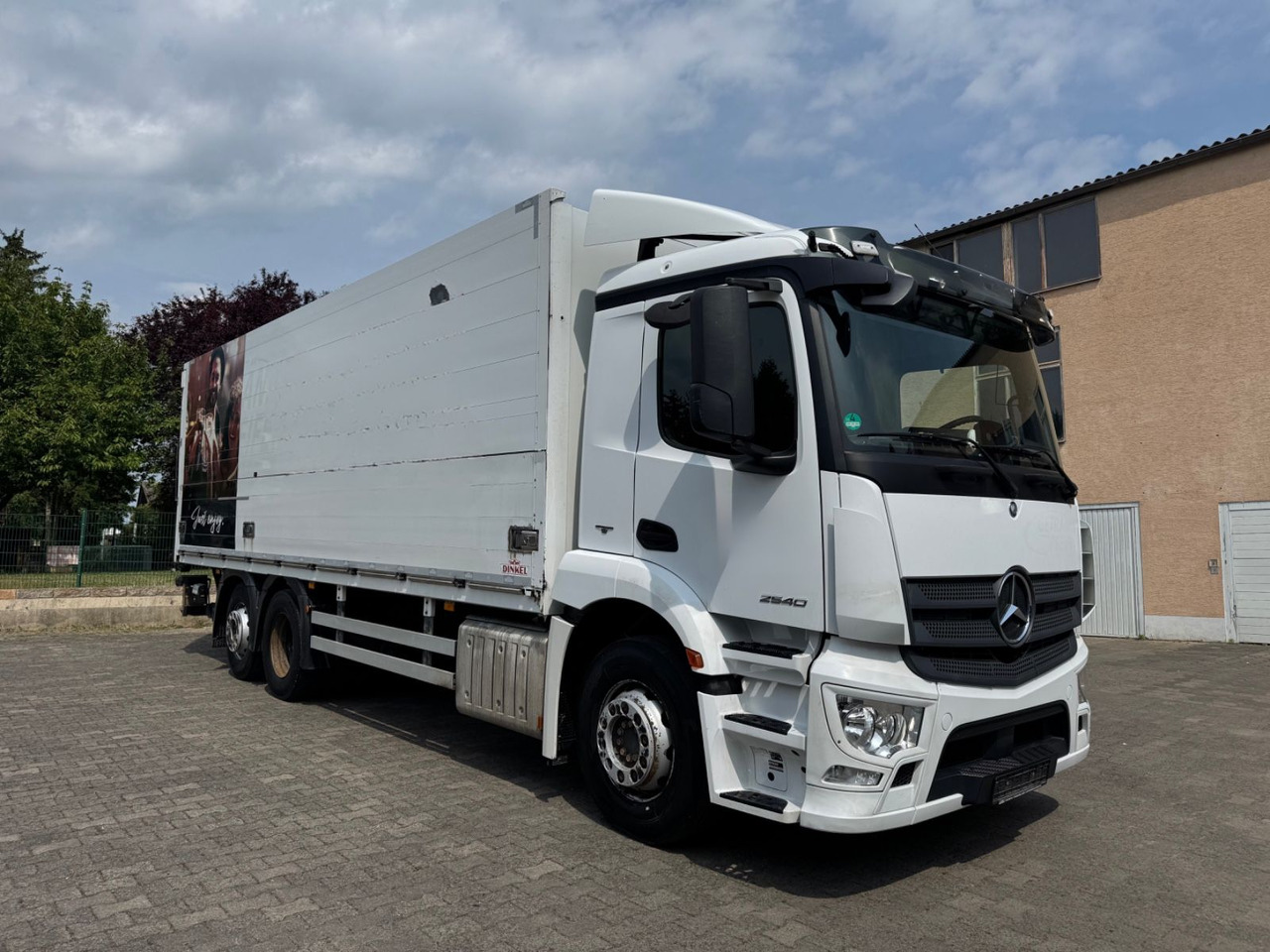 Mercedes-Benz 2540/LBW/2xAHK/Lenk-Lift/Kamera/4inStock - За напитки камион: снимка 3 Mercedes-Benz 2540/LBW/2xAHK/Lenk-Lift/Kamera/4inStock - За напитки камион: снимка 3