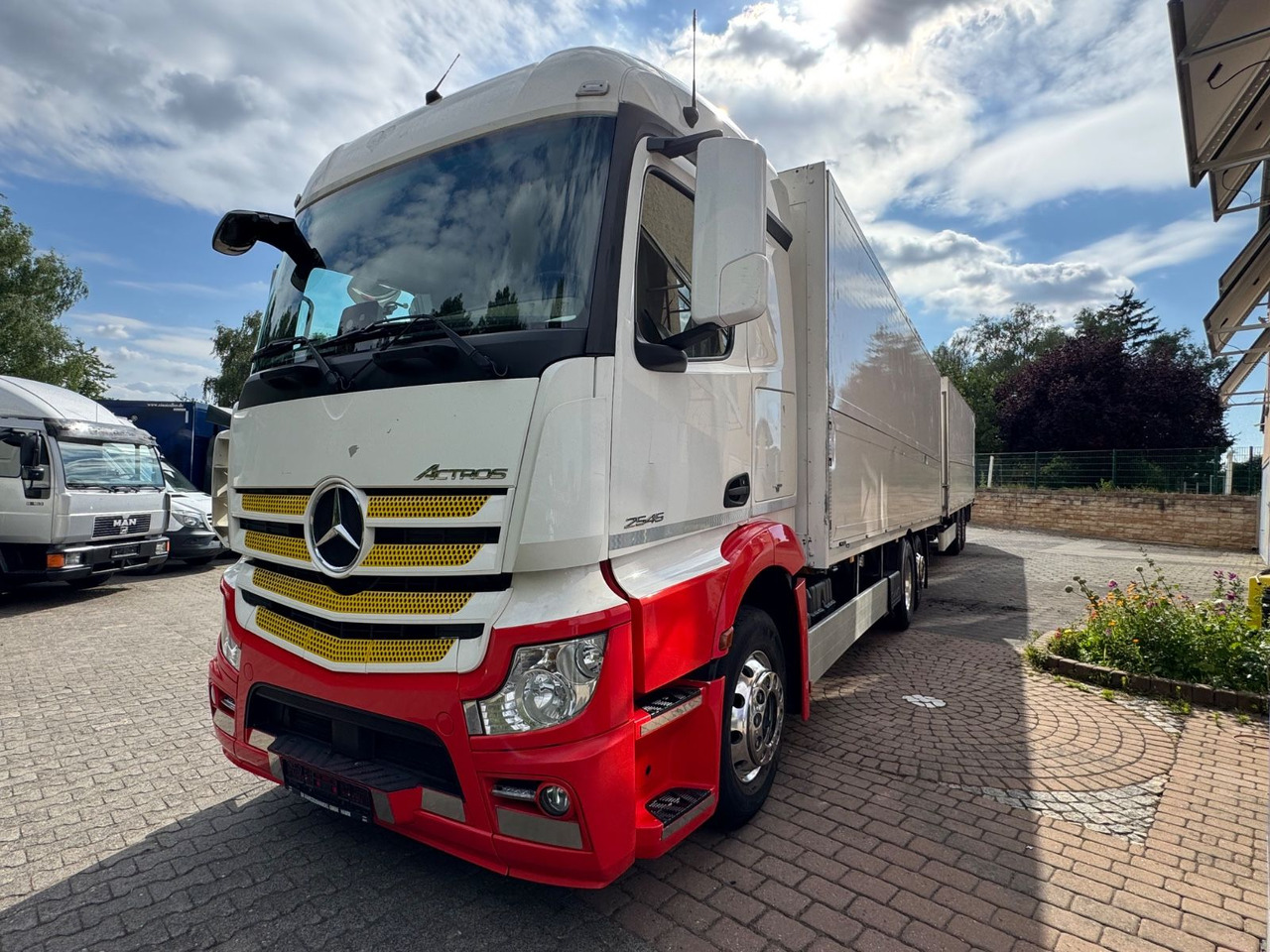 Mercedes-Benz Actros 2545/2xLBW/Klima/Kamera/kpl.Zug - За напитки камион: снимка 3 Mercedes-Benz Actros 2545/2xLBW/Klima/Kamera/kpl.Zug - За напитки камион: снимка 3