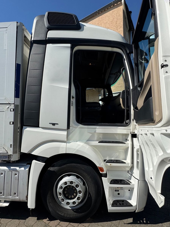 Mercedes-Benz Actros2545/Lift-Lenk/Mitnahmestp/Retarder - Камион фургон: снимка 5 Mercedes-Benz Actros2545/Lift-Lenk/Mitnahmestp/Retarder - Камион фургон: снимка 5