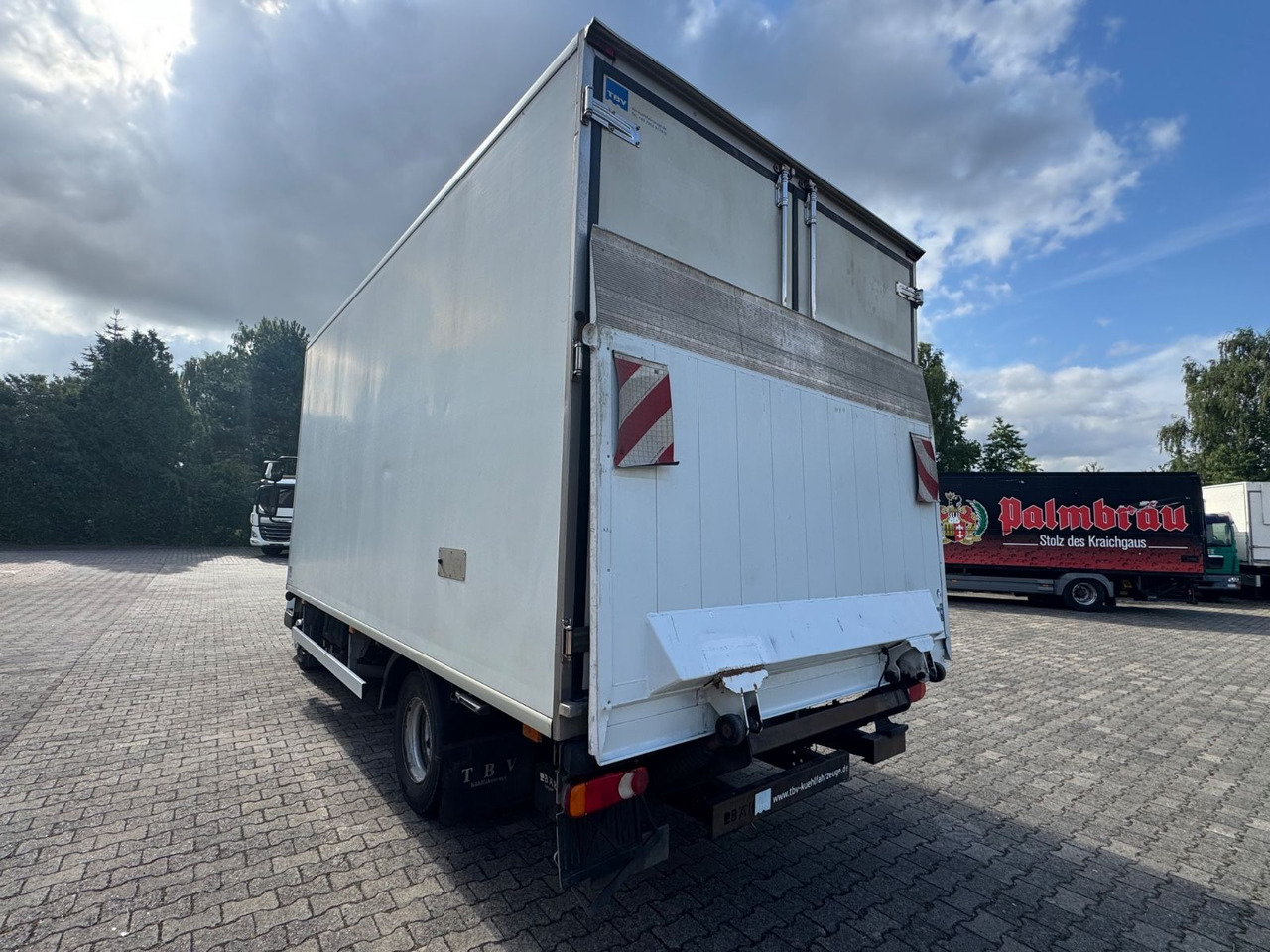 Renault MIDLUM 180/Thermo-King V-500/LBW - Хладилен бус: снимка 3 Renault MIDLUM 180/Thermo-King V-500/LBW - Хладилен бус: снимка 3