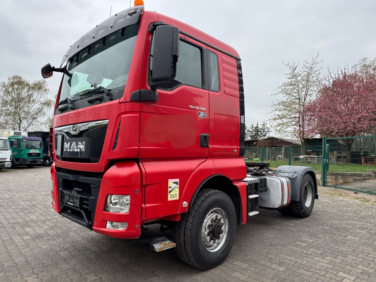 MAN TGX 18.500/Kipphyd./4x4/TÜV-NEU/Top-Zustand! - Влекач: снимка 2 MAN TGX 18.500/Kipphyd./4x4/TÜV-NEU/Top-Zustand! - Влекач: снимка 2