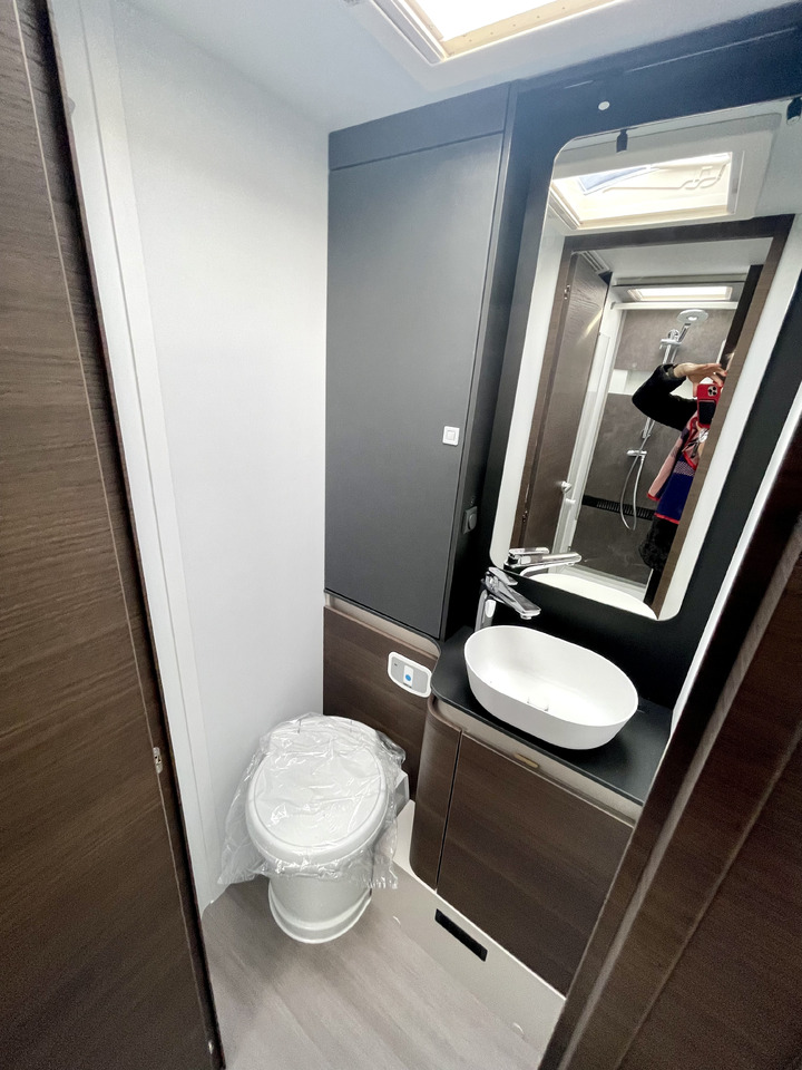 Нови Интегриран кемпер ADRIA Sonis Supreme: снимка 7 Нови Интегриран кемпер ADRIA Sonis Supreme: снимка 7